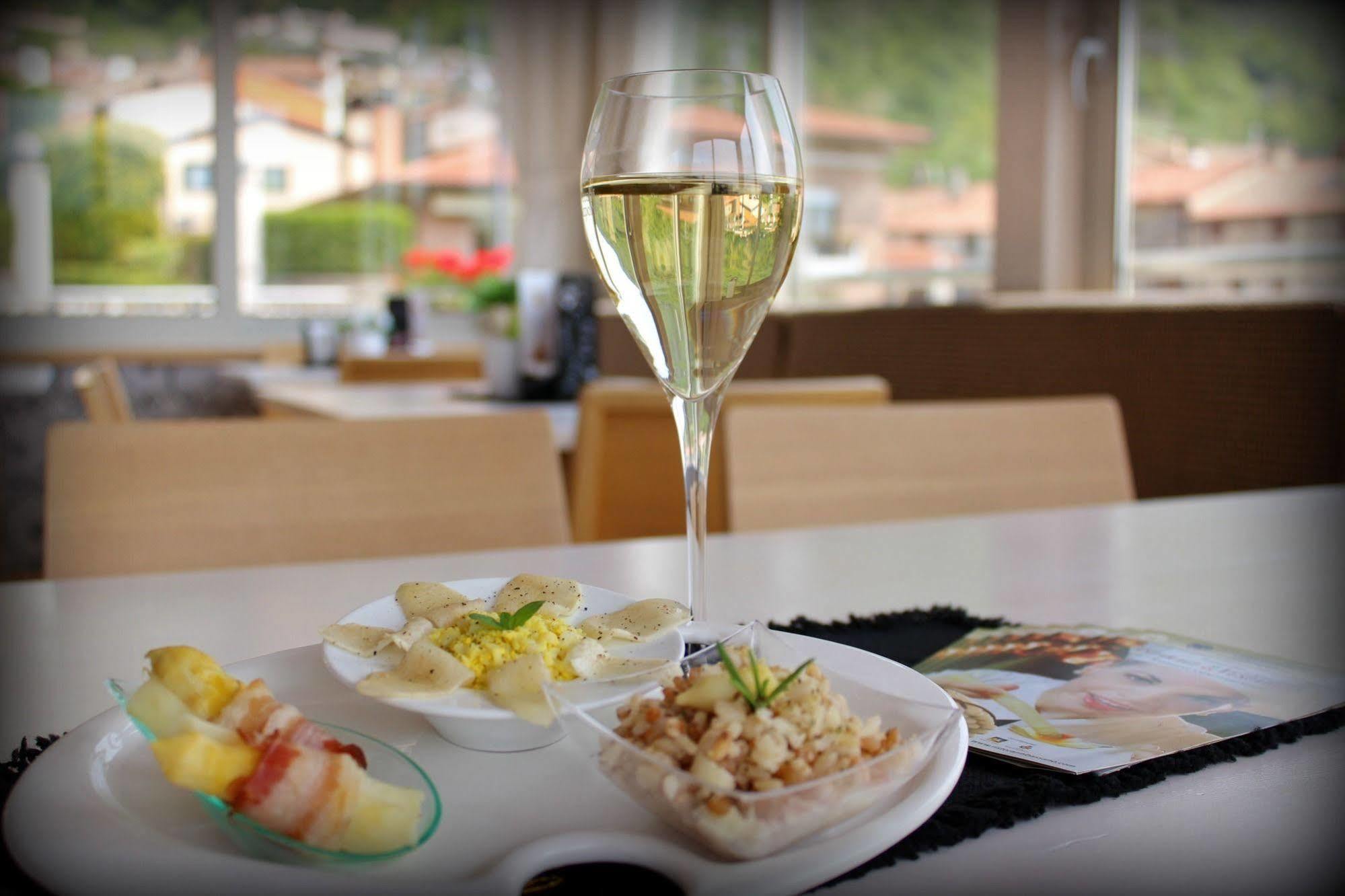 Hotel Miramonti Enoteca 포브델그라파 외부 사진